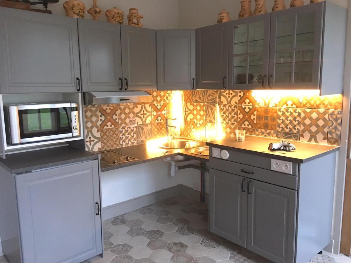 Le Petit Chateau Des Cedres Mouchamps Екстер'єр фото